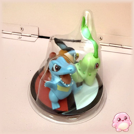 Figura Pokémon Chikorita, Tepig y Totodile (GAME) - vista lateral